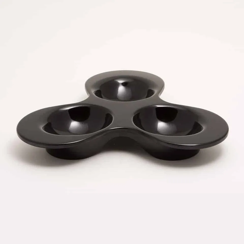 primeware-quality-melamine-tapas-kleeblatt-schale-schwarz-medium-bruchsicher image 1