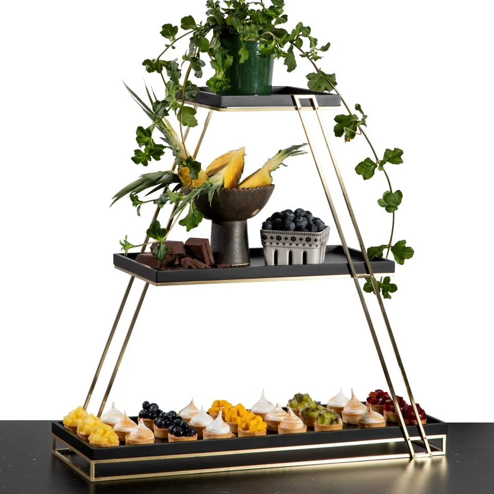 rosseto-skyrize-sr3g-bk-etagere-gold-mit-schwarzen-ablagen image 1