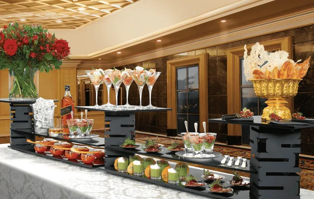 rosseto-impress-your-guests-display-riser-buffetst-nder image 1