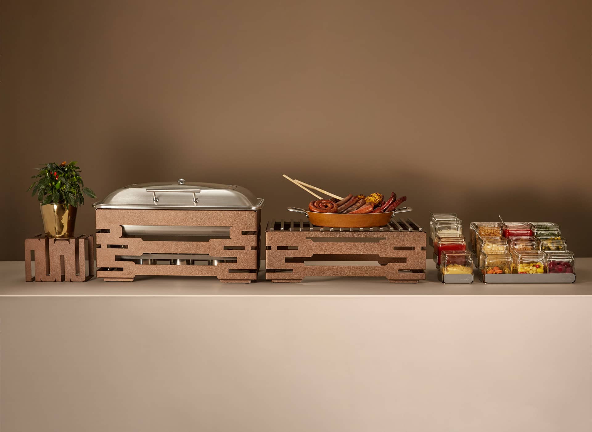 rosseto-bronze-summer-dinner-reception-display-riser image 1